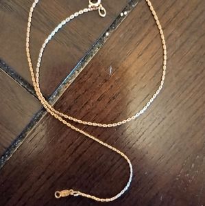 Vintage 1950's 16" K.C. Co 1/20 12K GF necklace in excellent condition